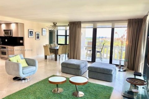 Condo in Key Biscayne, Florida, 3 bedrooms  № 2051604 - photo 5