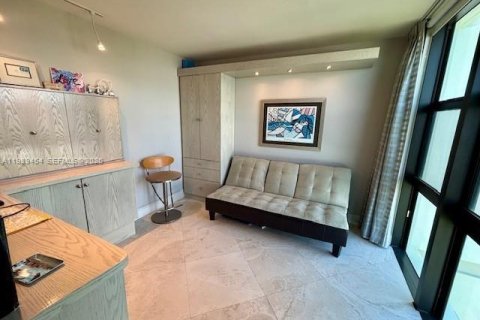 Condo in Key Biscayne, Florida, 3 bedrooms  № 2051604 - photo 8