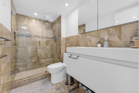 Купить кондоминиум в Майами-Бич, Флорида 2 спальни, 112.23м2, № 2012880 - фото 14