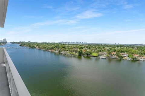 Купить кондоминиум в Майами-Бич, Флорида 2 спальни, 112.23м2, № 2012880 - фото 29