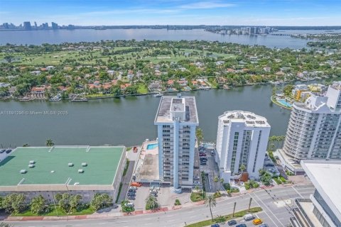 Купить кондоминиум в Майами-Бич, Флорида 2 спальни, 112.23м2, № 2012880 - фото 21