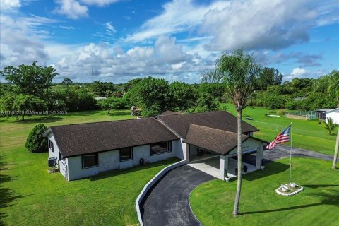 Villa ou maison à vendre à Homestead, Floride: 3 chambres, 289.02 m2 № 1979138 - photo 17