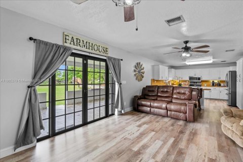 Villa ou maison à vendre à Homestead, Floride: 3 chambres, 289.02 m2 № 1979138 - photo 16