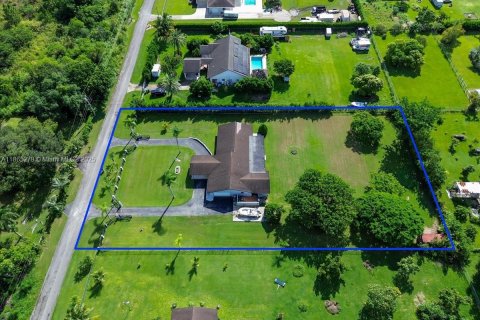 Villa ou maison à vendre à Homestead, Floride: 3 chambres, 289.02 m2 № 1979138 - photo 19