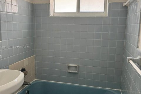 Appartement à louer à North Miami, Floride: 2 chambres, 65.03 m2 № 2031933 - photo 13