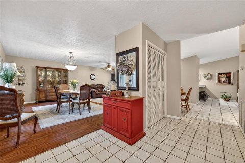 House in Valrico, Florida 4 bedrooms, 226.87 sq.m. № 2111331 - photo 20