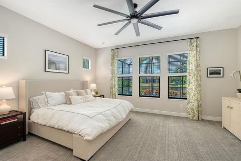 House in Lakewood Ranch, Florida 4 bedrooms, 303.79 sq.m. № 2413603 - photo 6
