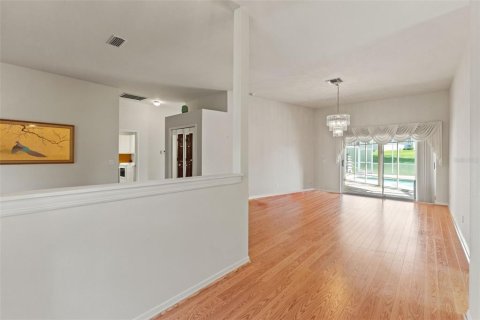 House in Spring Hill, Florida 3 bedrooms, 246.56 sq.m. № 1803087 - photo 7