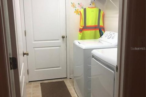 Casa en venta en Kissimmee, Florida, 3 dormitorios, 162.21 m2 № 1833504 - foto 12