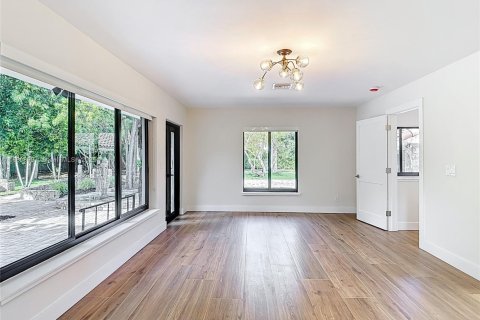 Villa ou maison à vendre à Miami, Floride: 5 chambres № 1949761 - photo 7