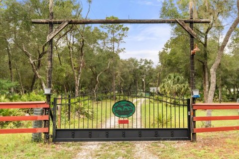 Casa en venta en Altoona, Florida, 5 dormitorios, 228.73 m2 № 1913872 - foto 2