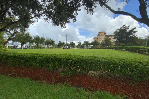 Terreno en venta en Belle Isle, Florida № 1243224 - foto 1