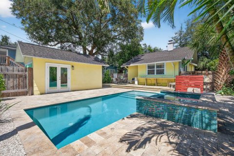 Casa en venta en Saint Petersburg, Florida, 2 dormitorios, 78.5 m2 № 1904840 - foto 2