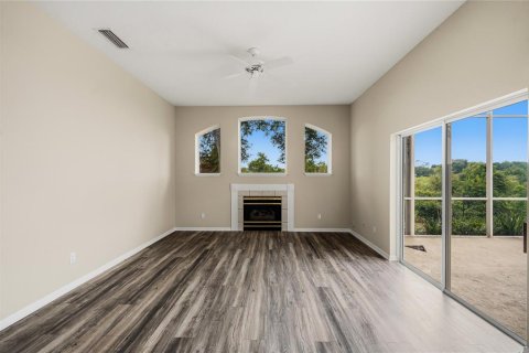 House in DeBary, Florida 3 bedrooms, 183.2 sq.m. № 2226407 - photo 12