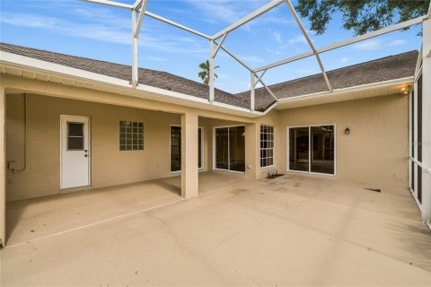 House in DeBary, Florida 3 bedrooms, 183.2 sq.m. № 2226407 - photo 28