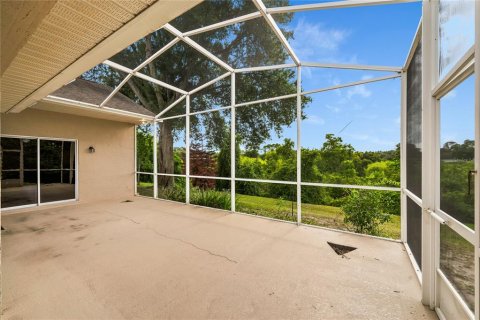 House in DeBary, Florida 3 bedrooms, 183.2 sq.m. № 2226407 - photo 27