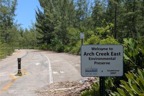 Condominio en venta en North Miami, Florida, 1 dormitorio, 69.12 m2 № 2033365 - foto 21