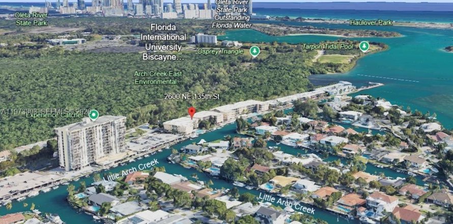 Condominio en North Miami, Florida, 1 dormitorio  № 2033365