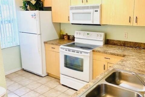 Condo in Kissimmee, Florida, 2 bedrooms  № 1782763 - photo 10