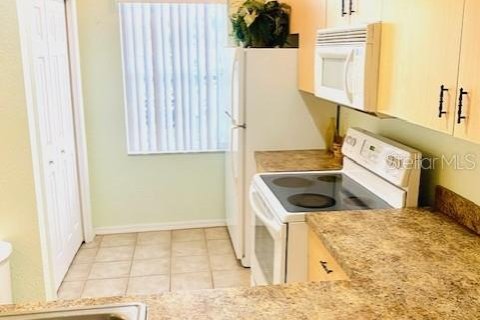 Condo in Kissimmee, Florida, 2 bedrooms  № 1782763 - photo 11