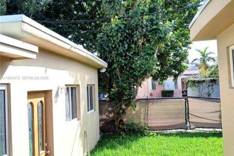 Casa en venta en Miami, Florida, 4 dormitorios № 2047839 - foto 20