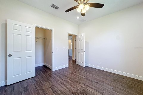 Casa en venta en Orlando, Florida, 4 dormitorios, 271.92 m2 № 1911497 - foto 17