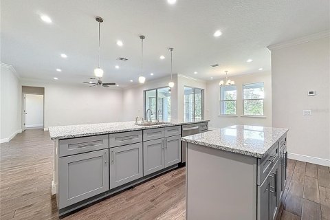 Casa en venta en Orlando, Florida, 4 dormitorios, 271.92 m2 № 1911497 - foto 10