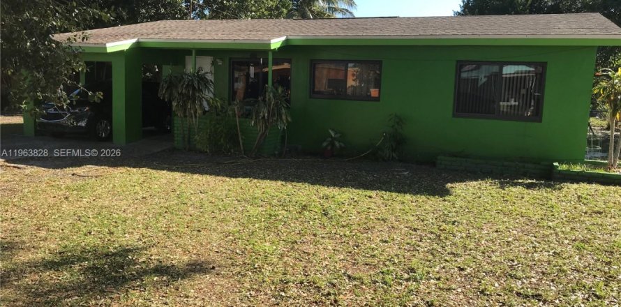 Villa ou maison à Miami, Floride 3 chambres, 118.45 m2 № 2081052