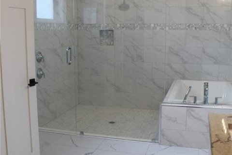 Купить виллу или дом в Гроувленд, Флорида 9 комнат, 341.97м2, № 1558581 - фото 20