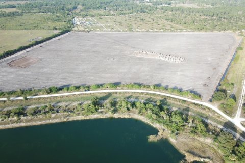 Land in Clewiston, Florida № 1079554 - photo 1