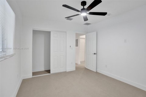 House in Fort Lauderdale, Florida 1 bedroom, 55.74 sq.m. № 2000797 - photo 10