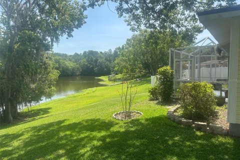 House in Land O' Lakes, Florida 3 bedrooms, 166.48 sq.m. № 1737434 - photo 3