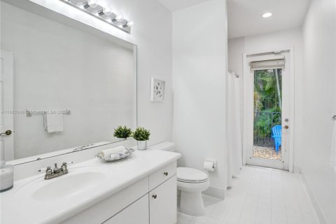 Купить виллу или дом в Уэстон, Флорида 5 спален, 319.31м2, № 1938636 - фото 18