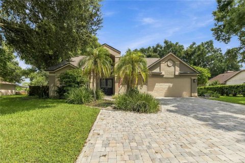 Casa en Valrico, Florida 4 dormitorios, 238.57 m2 № 2273304