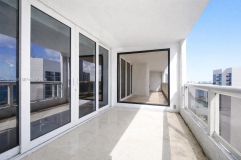 Купить кондоминиум в Майами, Флорида 2 спальни, 140.19м2, № 2046858 - фото 11