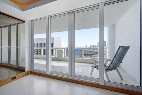 Купить кондоминиум в Майами, Флорида 2 спальни, 140.19м2, № 2046858 - фото 25