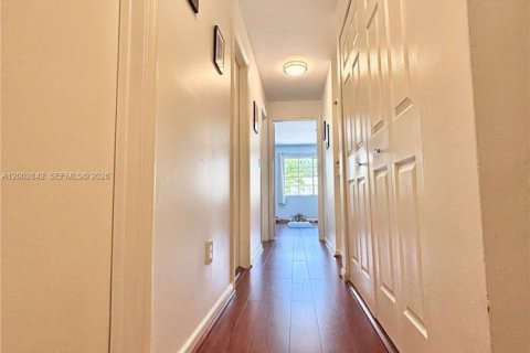 Touwnhouse à louer à Coconut Creek, Floride: 3 chambres, 146.14 m2 № 2068064 - photo 18