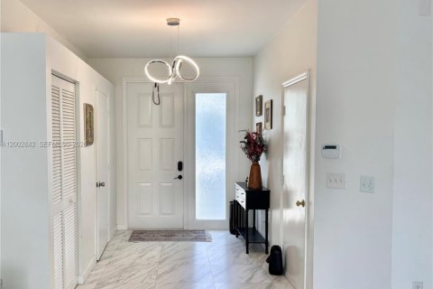 Touwnhouse à louer à Coconut Creek, Floride: 3 chambres, 146.14 m2 № 2068064 - photo 13