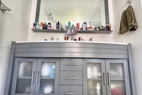 Touwnhouse à louer à Coconut Creek, Floride: 3 chambres, 146.14 m2 № 2068064 - photo 23