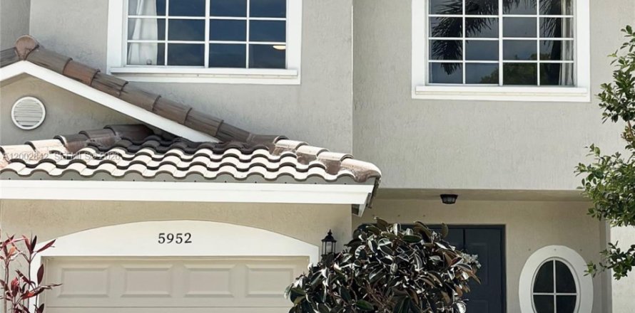 Touwnhouse à Coconut Creek, Floride 3 chambres, 146.14 m2 № 2068064