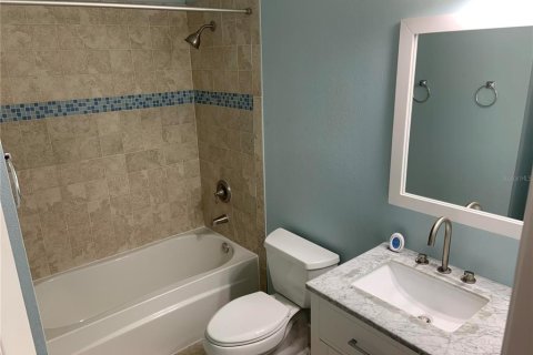 Villa ou maison à louer à Orlando, Floride: 3 chambres, 197.88 m2 № 2115064 - photo 8