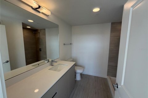 Condo in Orlando, Florida, 2 bedrooms № 2102017 - photo 15
