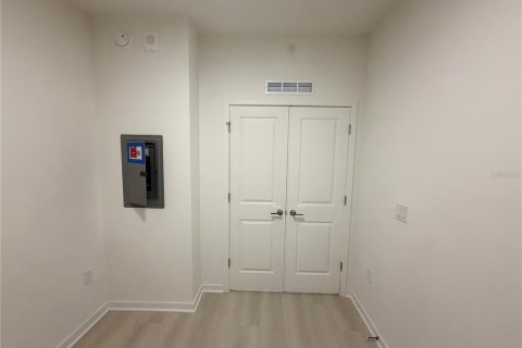 Condo in Orlando, Florida, 2 bedrooms № 2102017 - photo 11