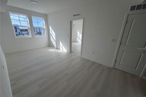 Condo in Orlando, Florida, 2 bedrooms № 2102017 - photo 8