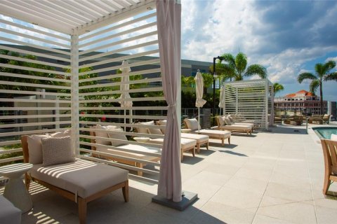 Condo in Saint Petersburg, Florida, 2 bedrooms  № 2140555 - photo 23