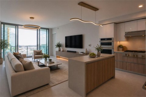Condo in Saint Petersburg, Florida, 2 bedrooms  № 2140555 - photo 3