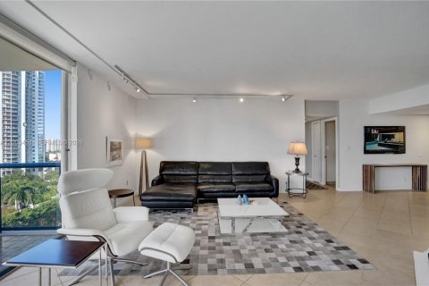 Condo in Aventura, Florida, 2 bedrooms  № 2069203 - photo 19