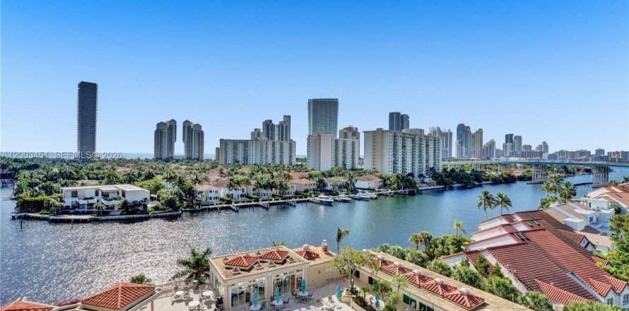 Condo in Aventura, Florida, 2 bedrooms  № 2069203