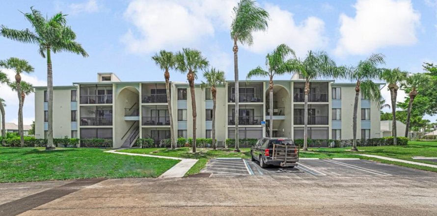 Condo in West Palm Beach, Florida, 2 bedrooms № 2185136
