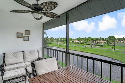Condo in West Palm Beach, Florida, 2 bedrooms № 2185136 - photo 10